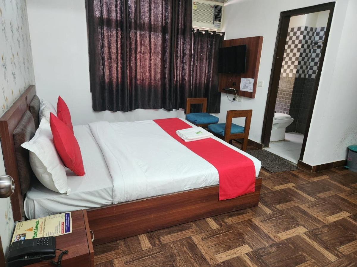 Hotel Cozy Cave New Delhi Exterior photo